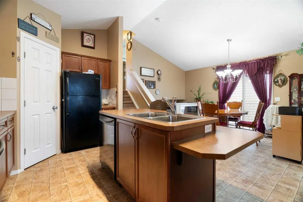 128 Copperstone Grove SE