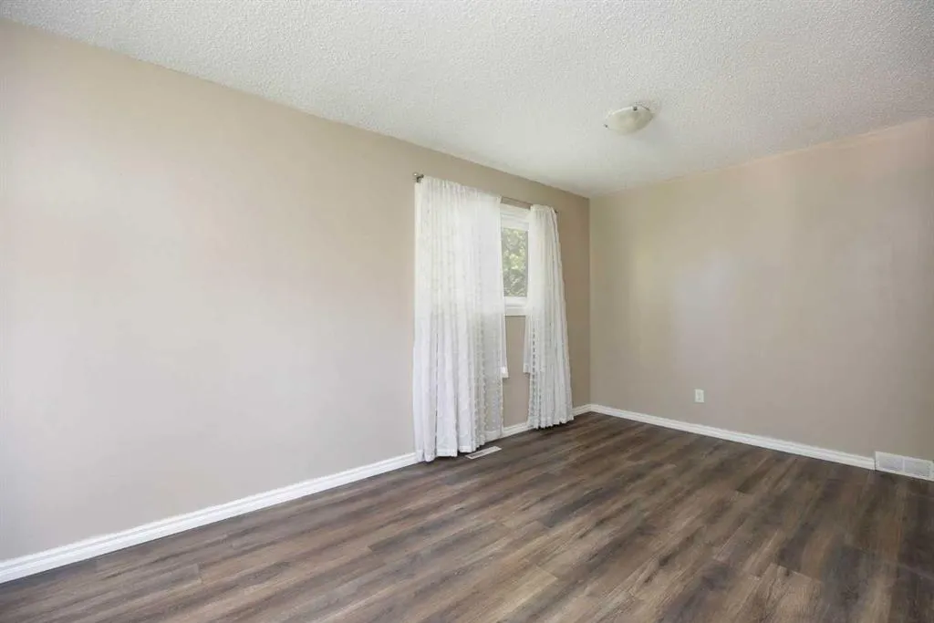 16 Centennial Drive
