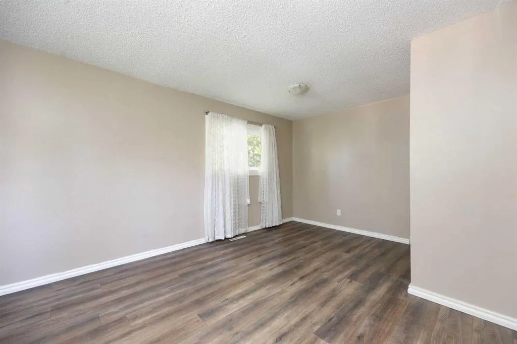 16 Centennial Drive