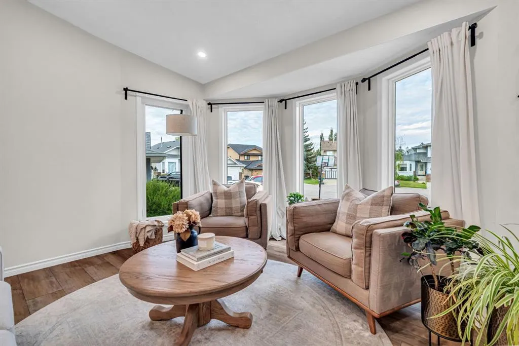 131 Douglas Woods Place SE