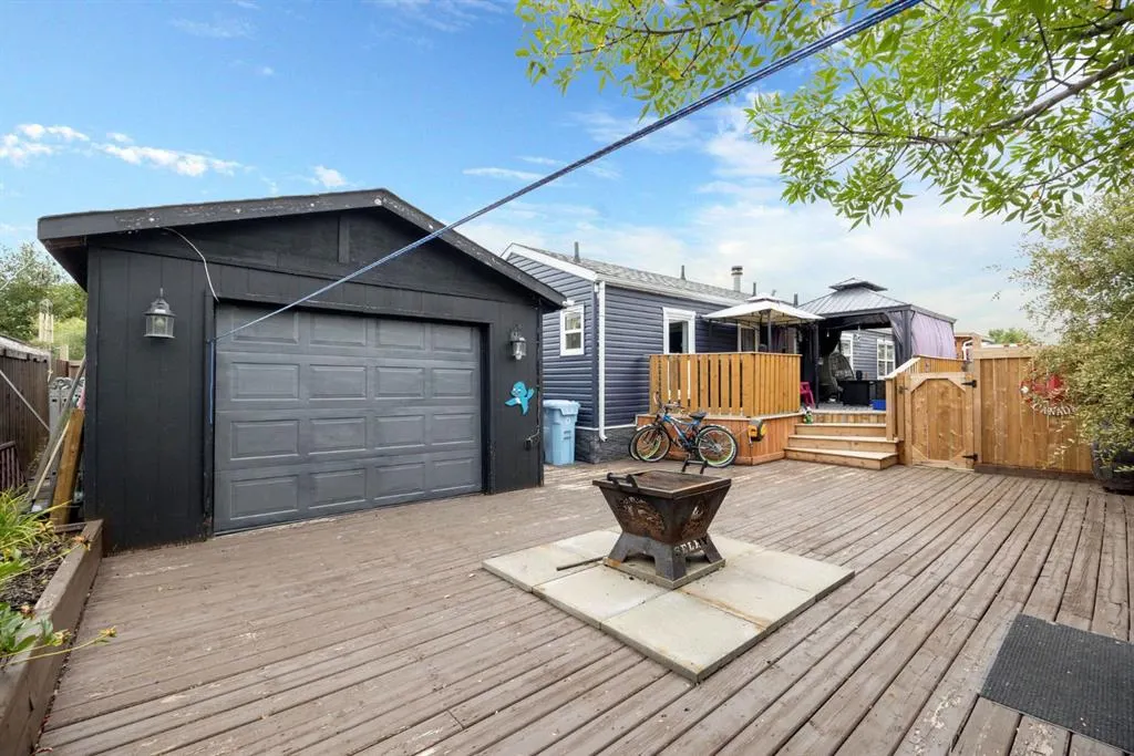 104 Cokerill Crescent