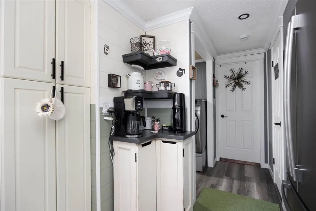 104 Cokerill Crescent