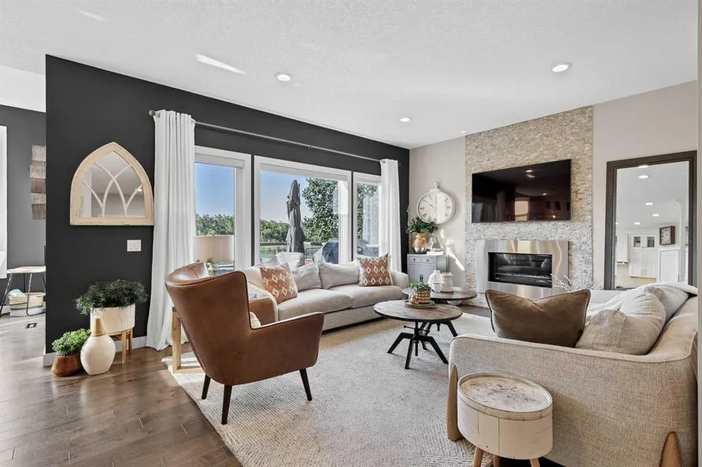 170 Tuscany Ravine Close NW