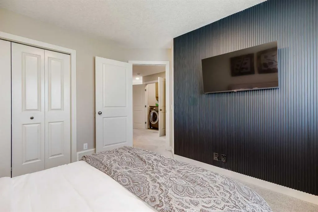 170 Tuscany Ravine Close NW