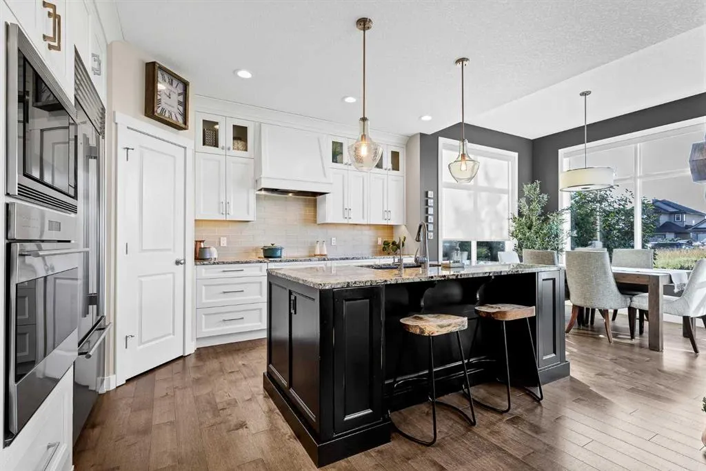 170 Tuscany Ravine Close NW