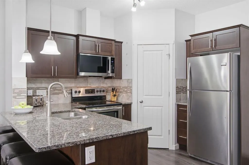 126 Copperpond Landing SE
