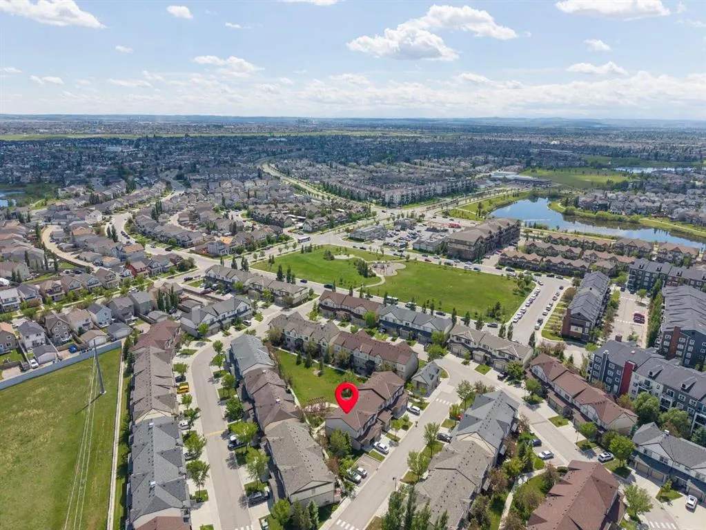 126 Copperpond Landing SE