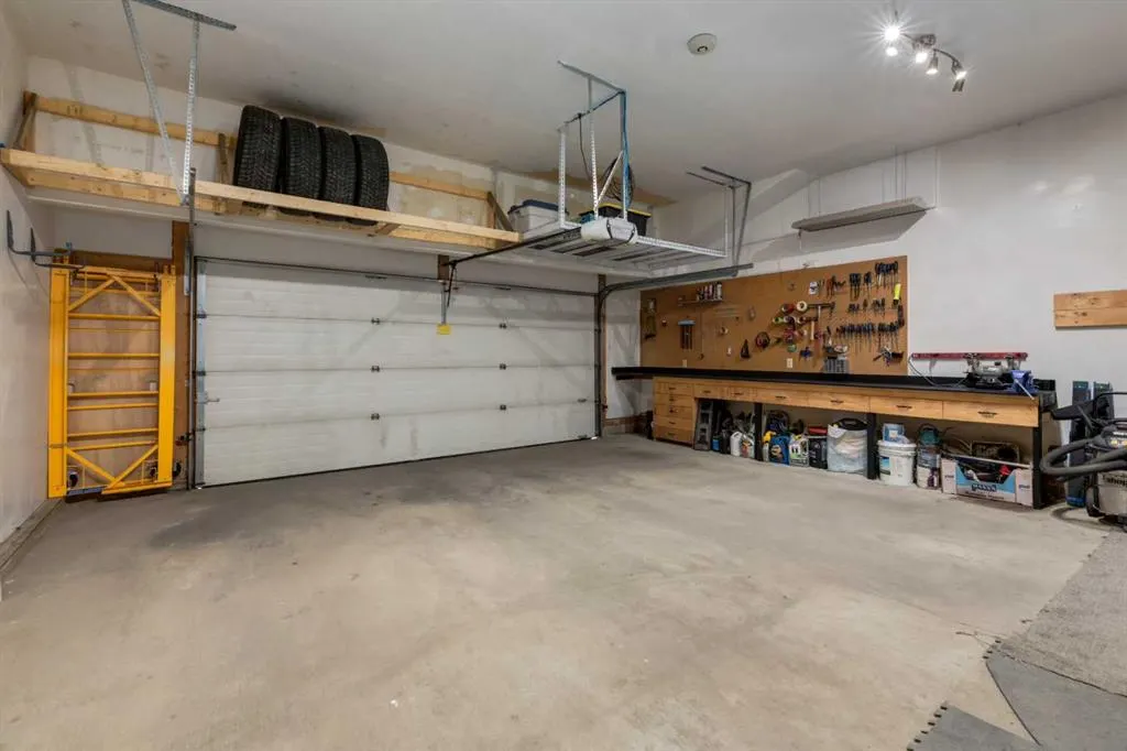 135 Hawkmere View