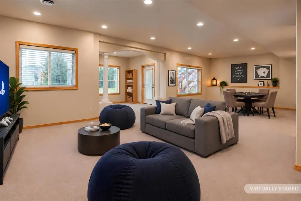 135 Hawkmere View
