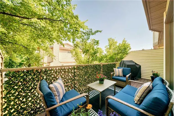 114 Patina Park SW