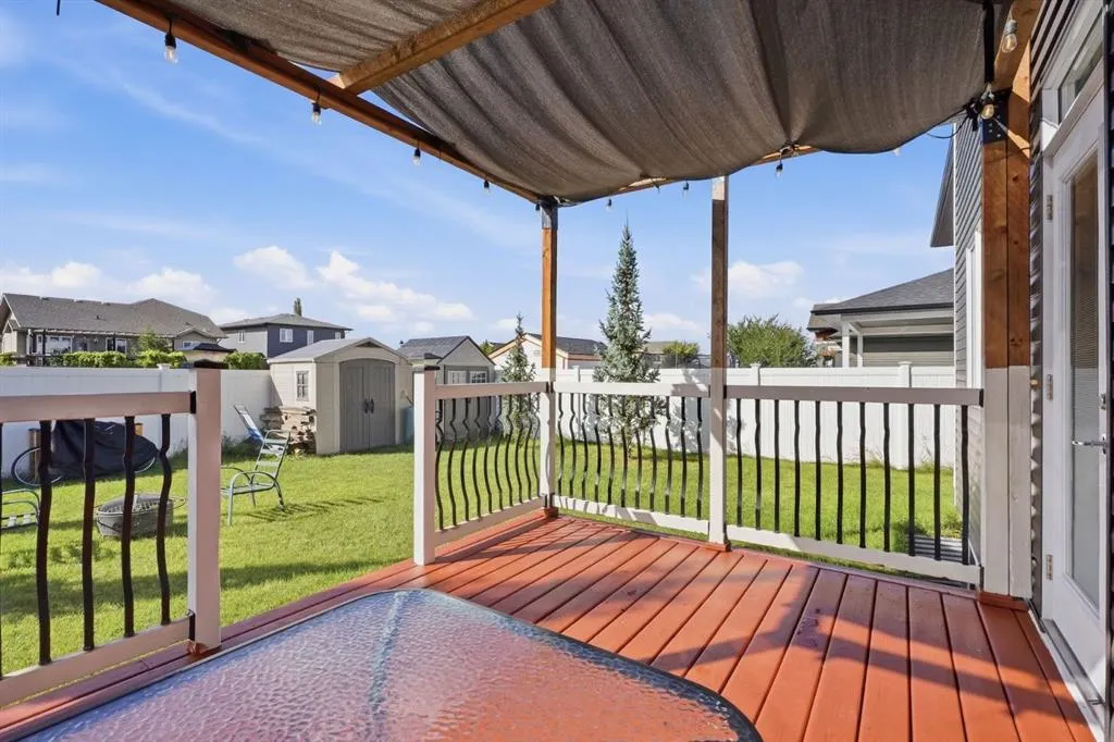 10 Mitchell Crescent