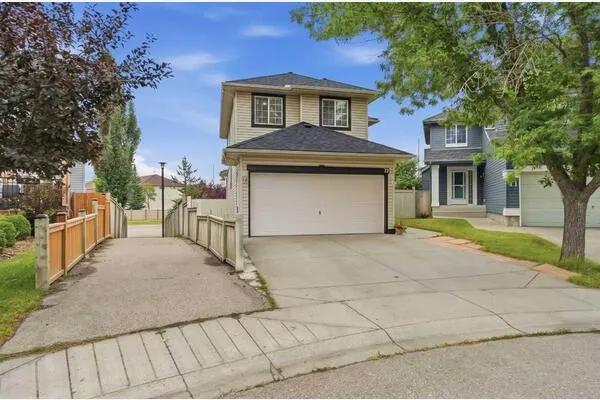 52 Douglas Glen Crescent SE