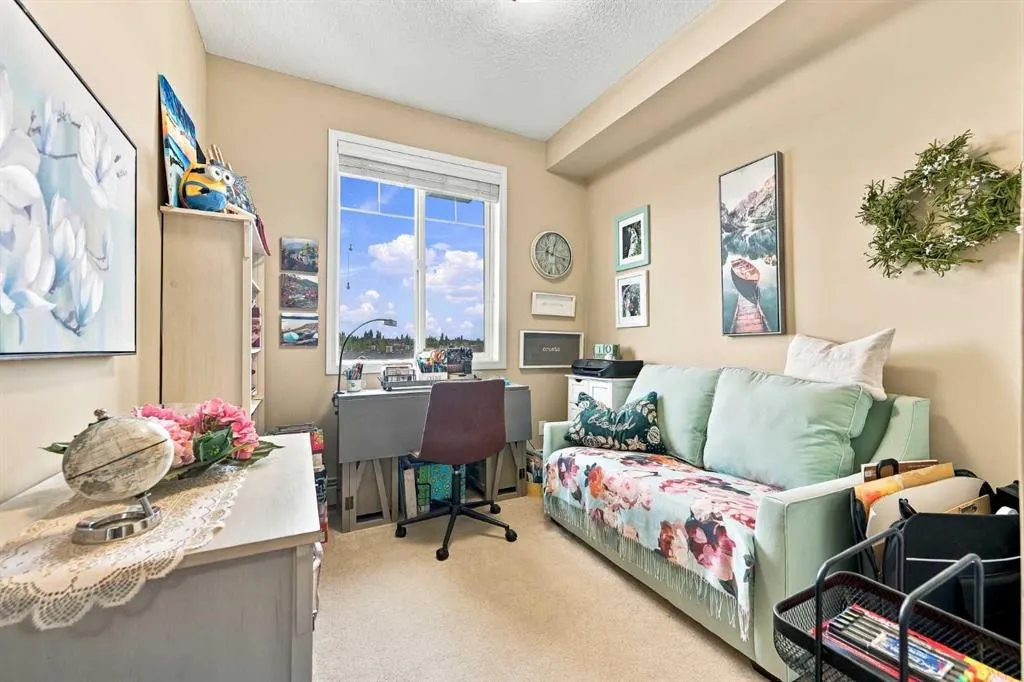 406 Cranberry Park SE #411