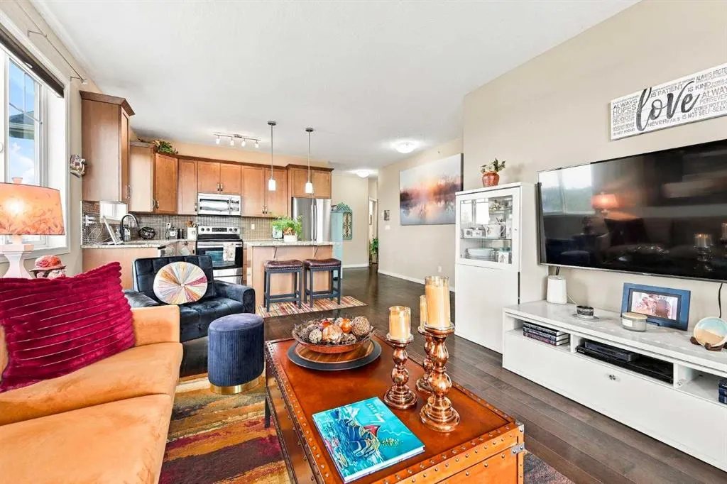 406 Cranberry Park SE #411