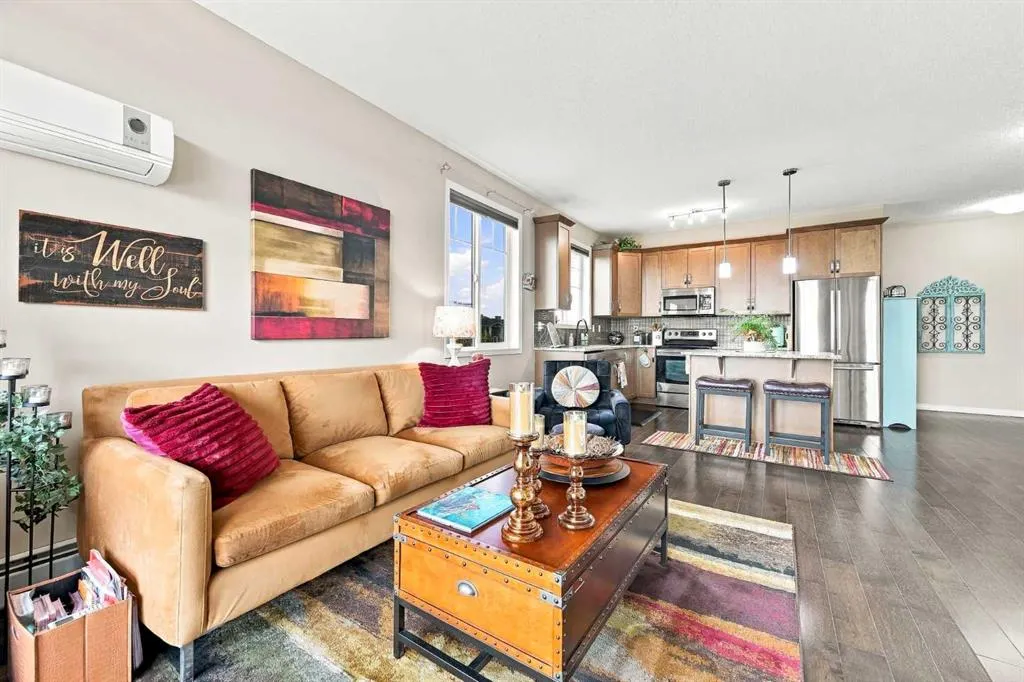 406 Cranberry Park SE #411