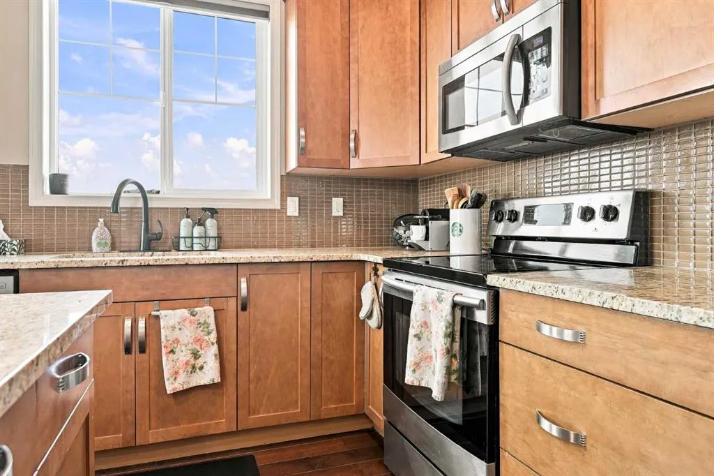 406 Cranberry Park SE #411
