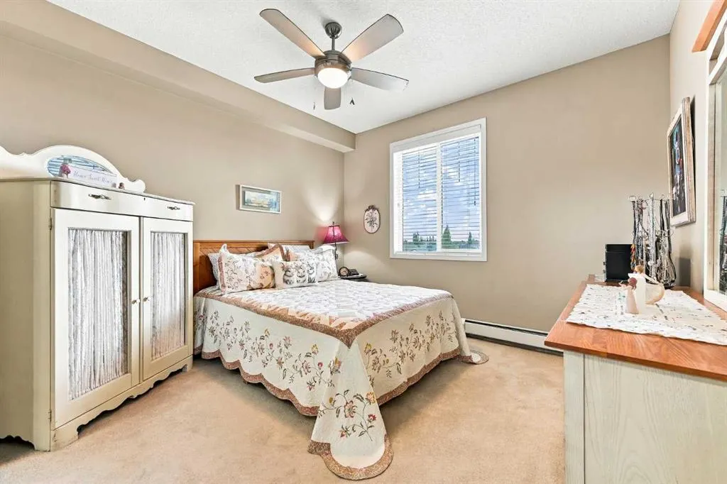 406 Cranberry Park SE #411