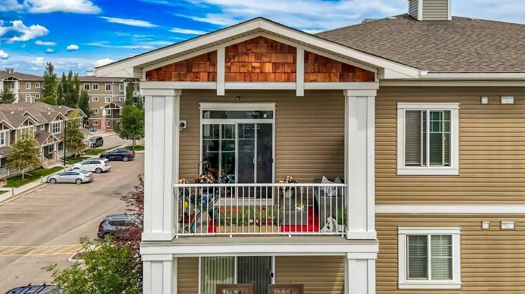 406 Cranberry Park SE #411