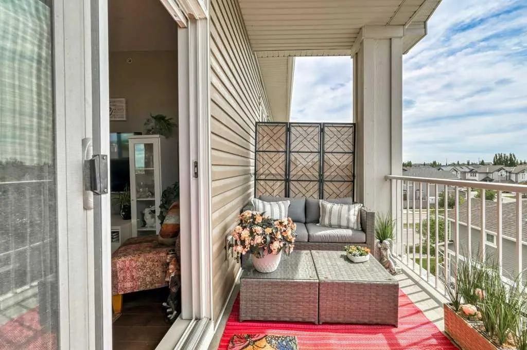 406 Cranberry Park SE #411