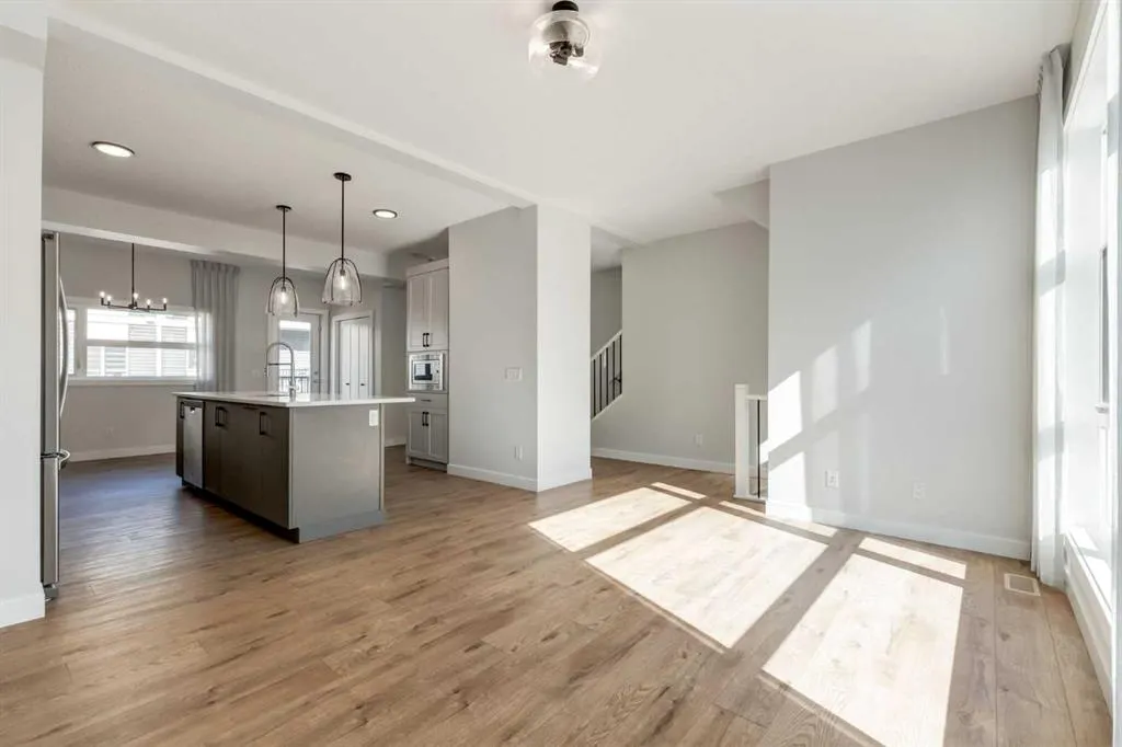 121 Walden Lane SE