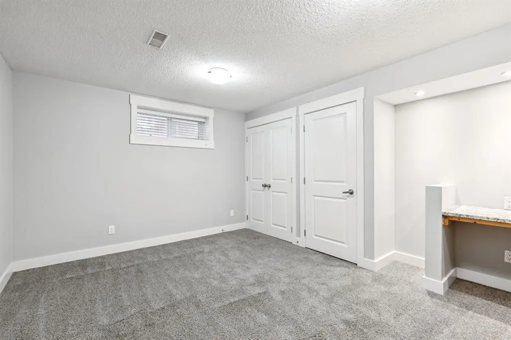 145 Rainbow Falls Glen
