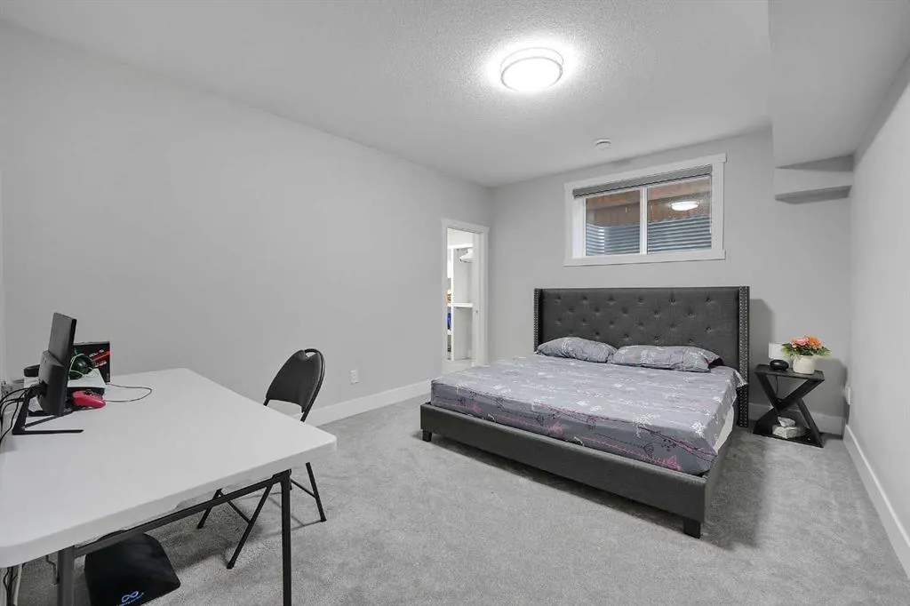 241 Aspenmere Way