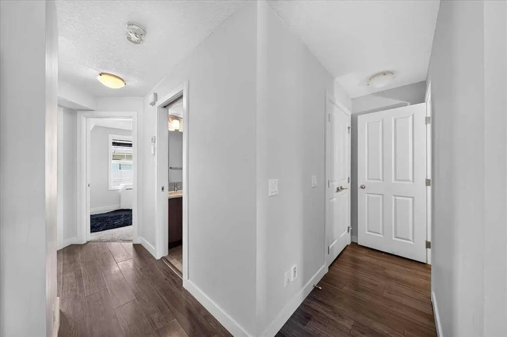 171 Evanscrest Gardens NW