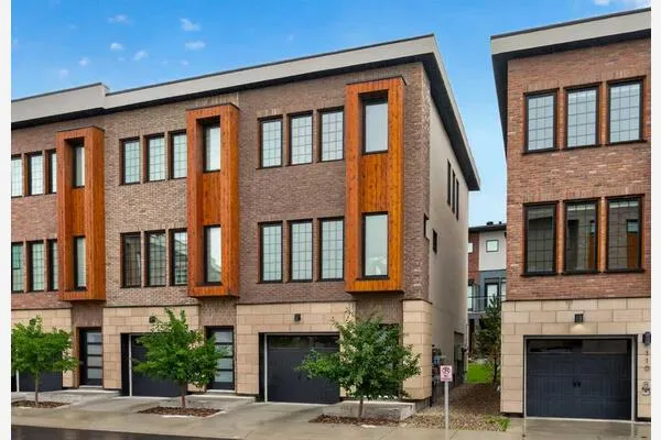 81 Greenbriar Place NW