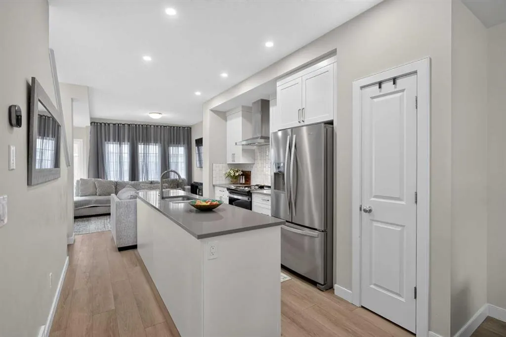 81 Greenbriar Place NW #116