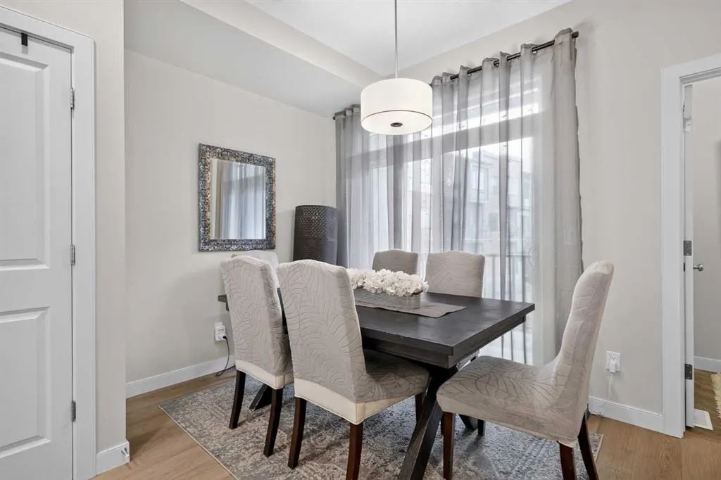 81 Greenbriar Place NW #116
