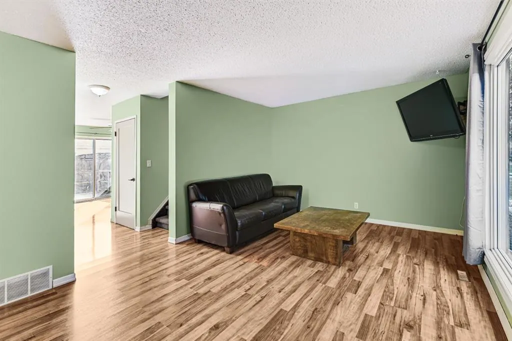 29 Abbott Close