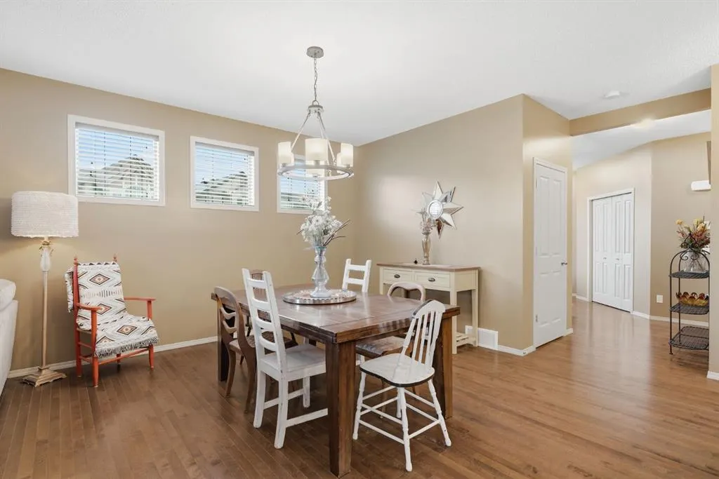 117 Brightonwoods Crescent SE