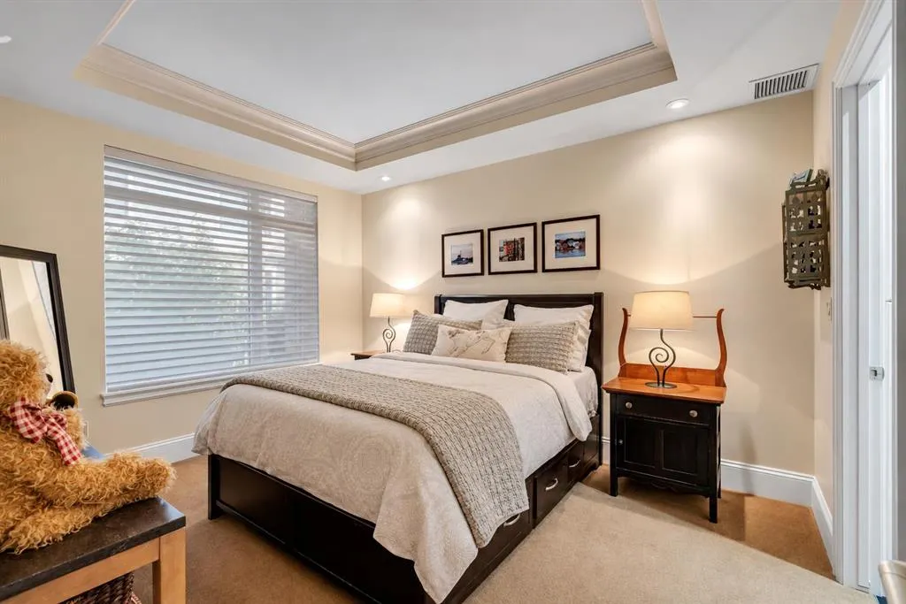 121 Quarry Way SE #105