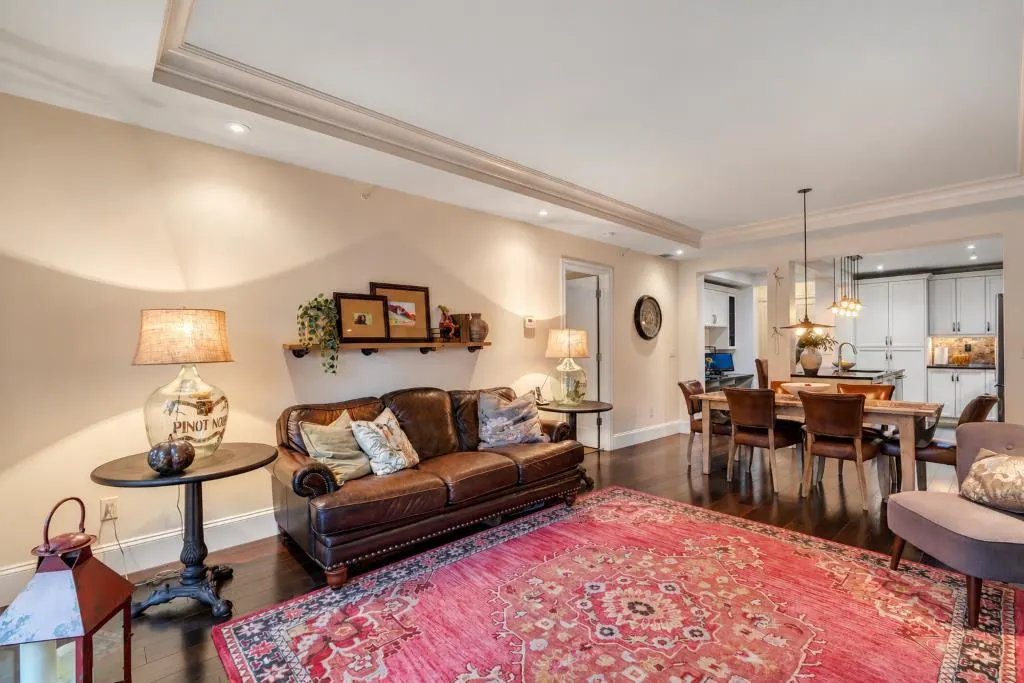 121 Quarry Way SE #105