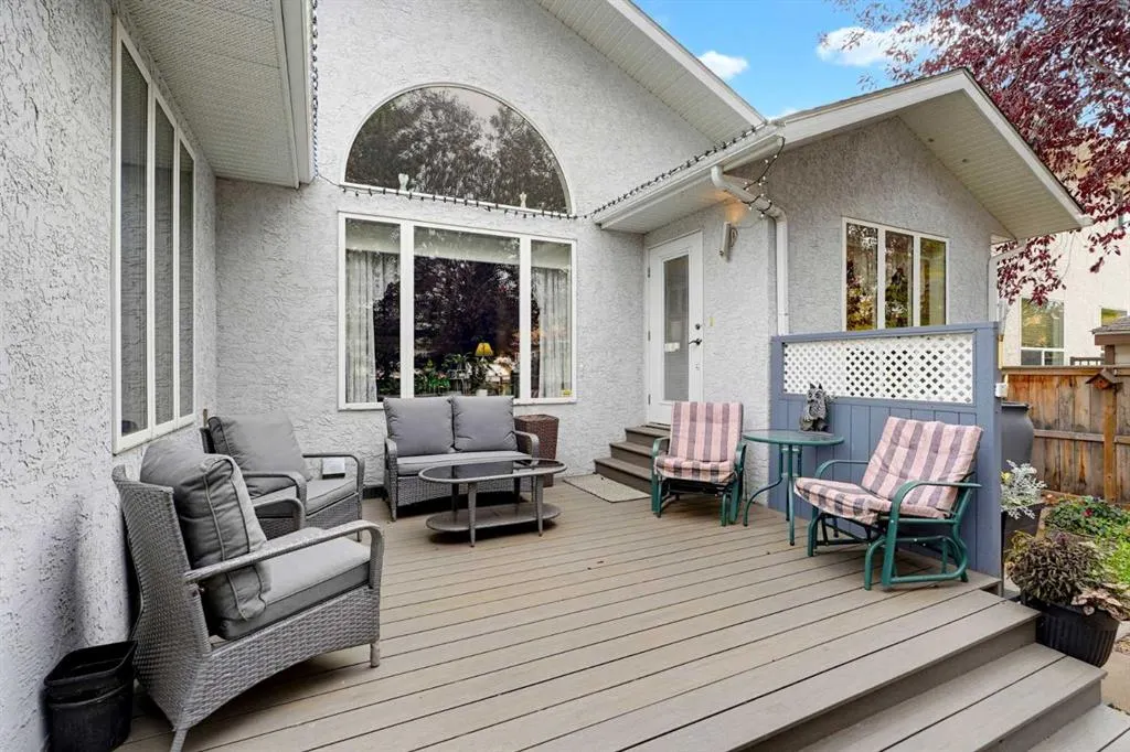 66 Dumas Crescent