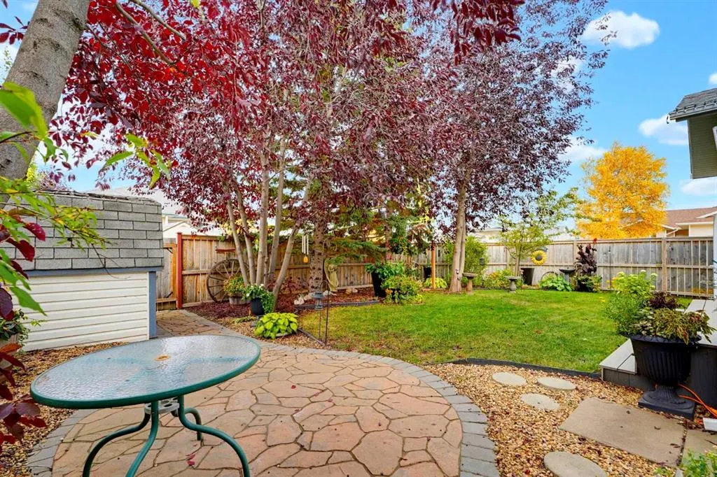 66 Dumas Crescent