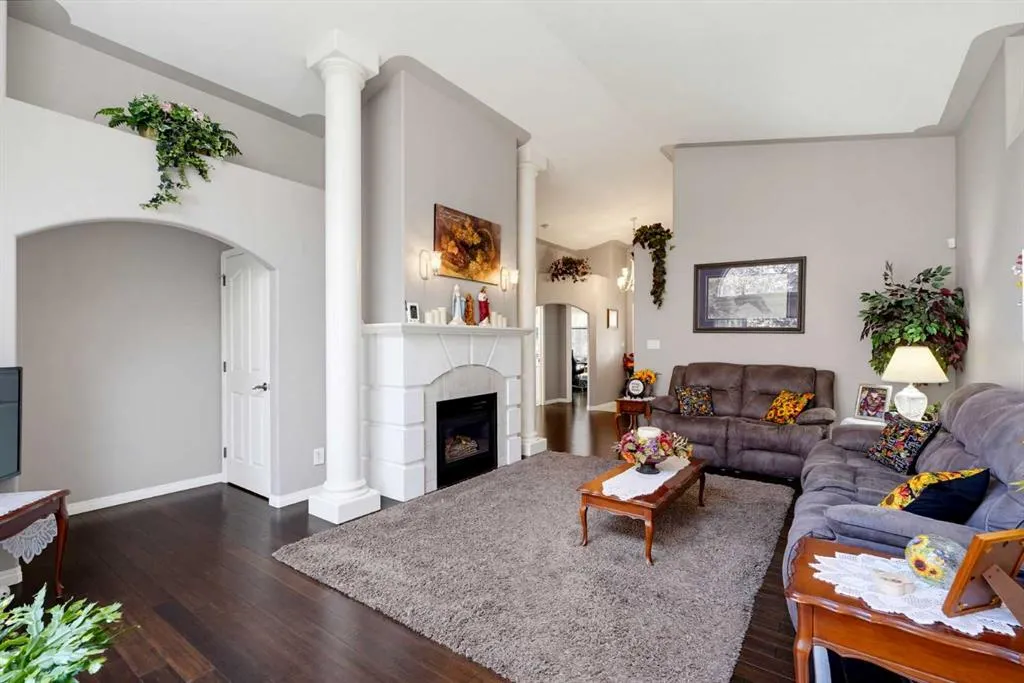 66 Dumas Crescent