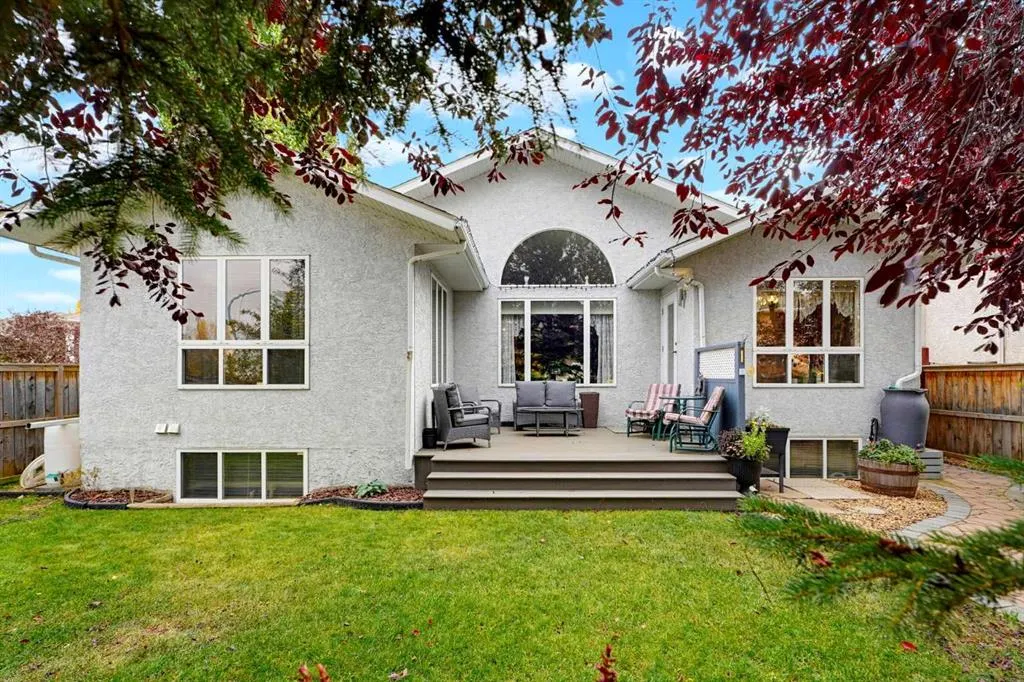 66 Dumas Crescent