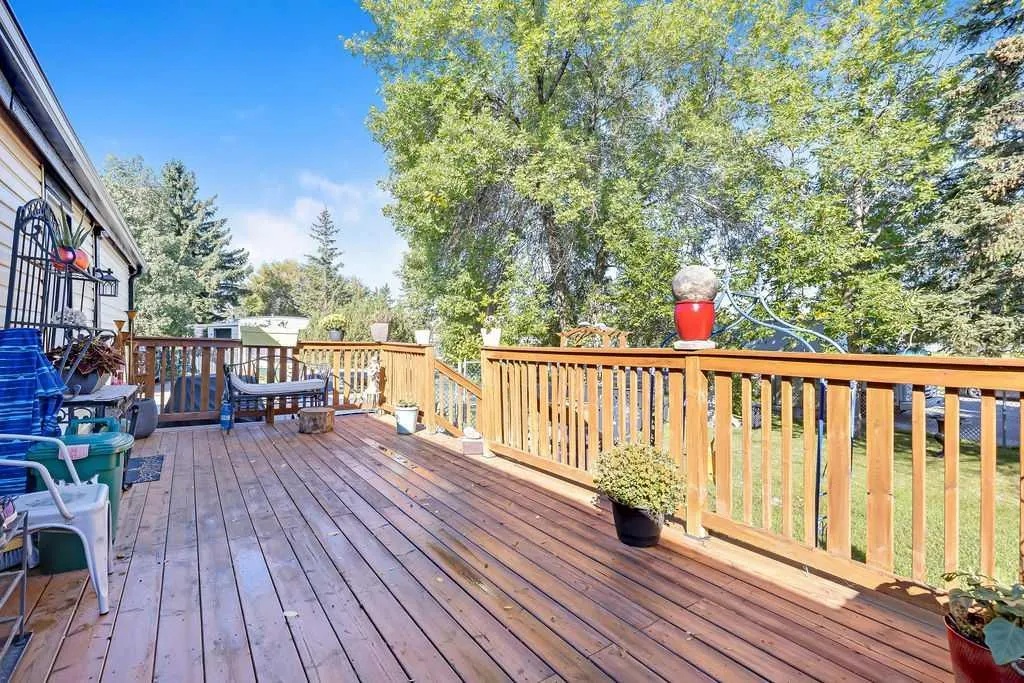 6724 17 Avenue SE #105