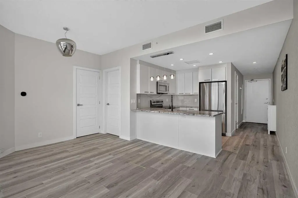 225 11 Avenue SE #1903