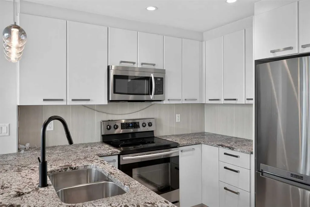 225 11 Avenue SE #1903