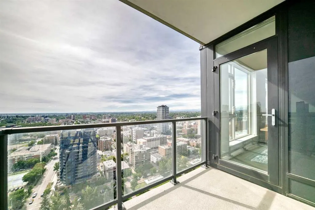 310 12 Avenue SW #2607