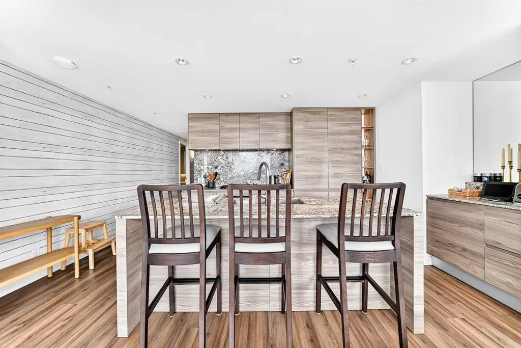310 12 Avenue SW #2607