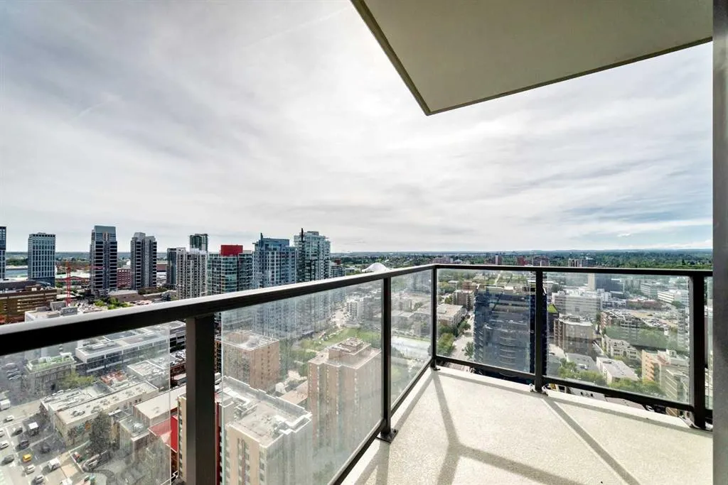 310 12 Avenue SW #2607
