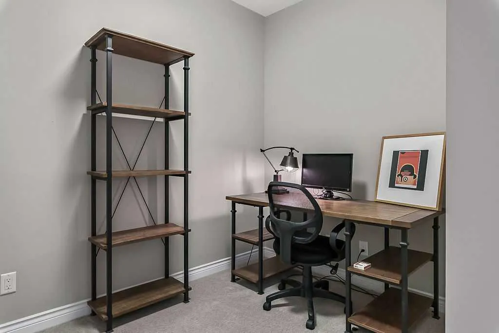 39 Quarry Gate SE #205