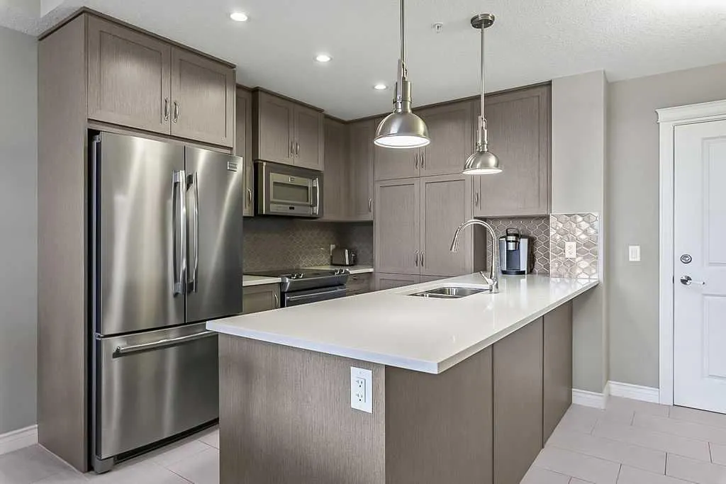39 Quarry Gate SE #205