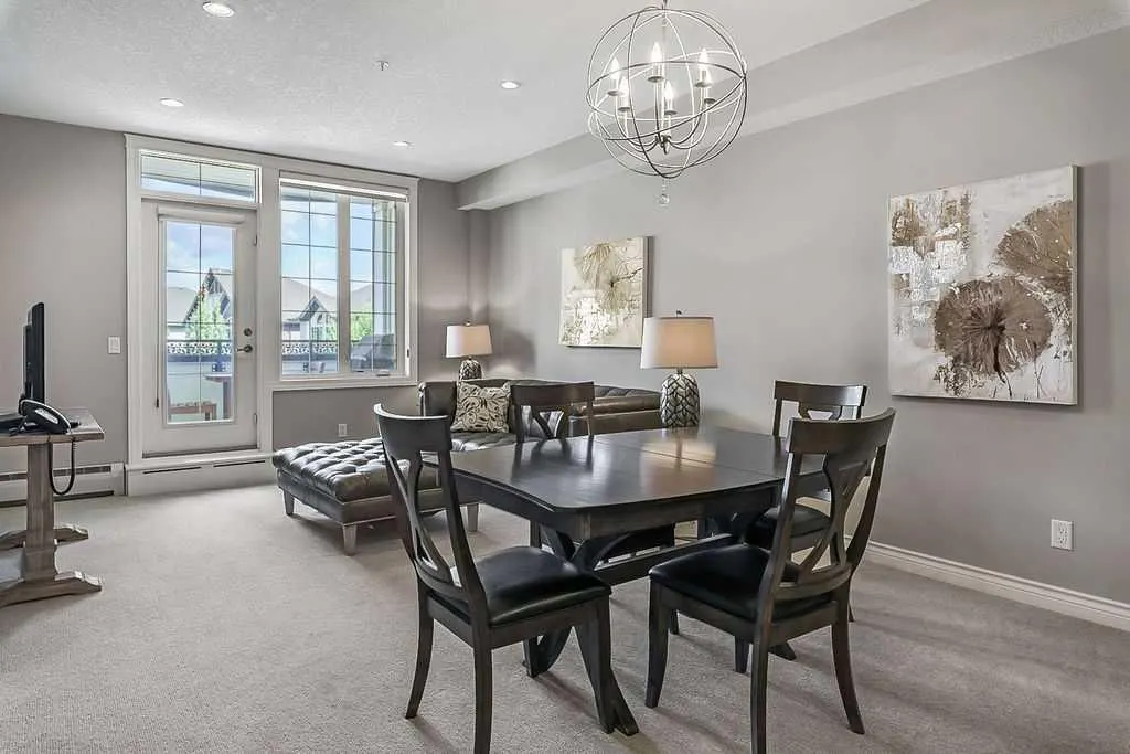 39 Quarry Gate SE #205