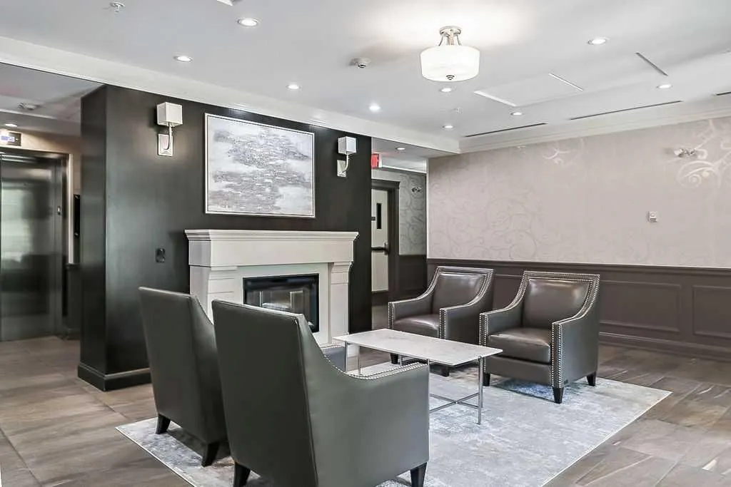 39 Quarry Gate SE #205
