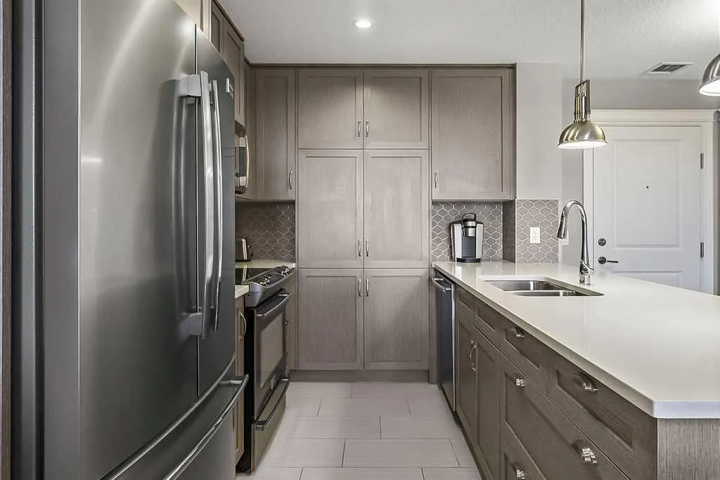 39 Quarry Gate SE #205