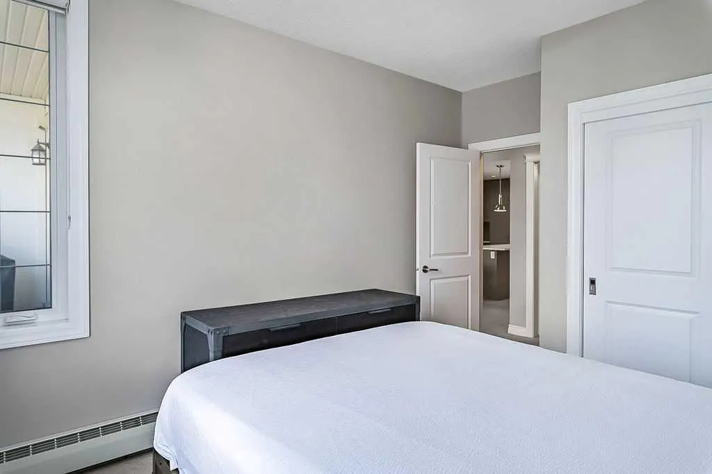 39 Quarry Gate SE #205